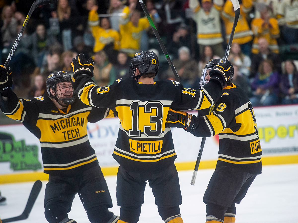 Pietila scores in triple overtime to sweep Northern Michigan