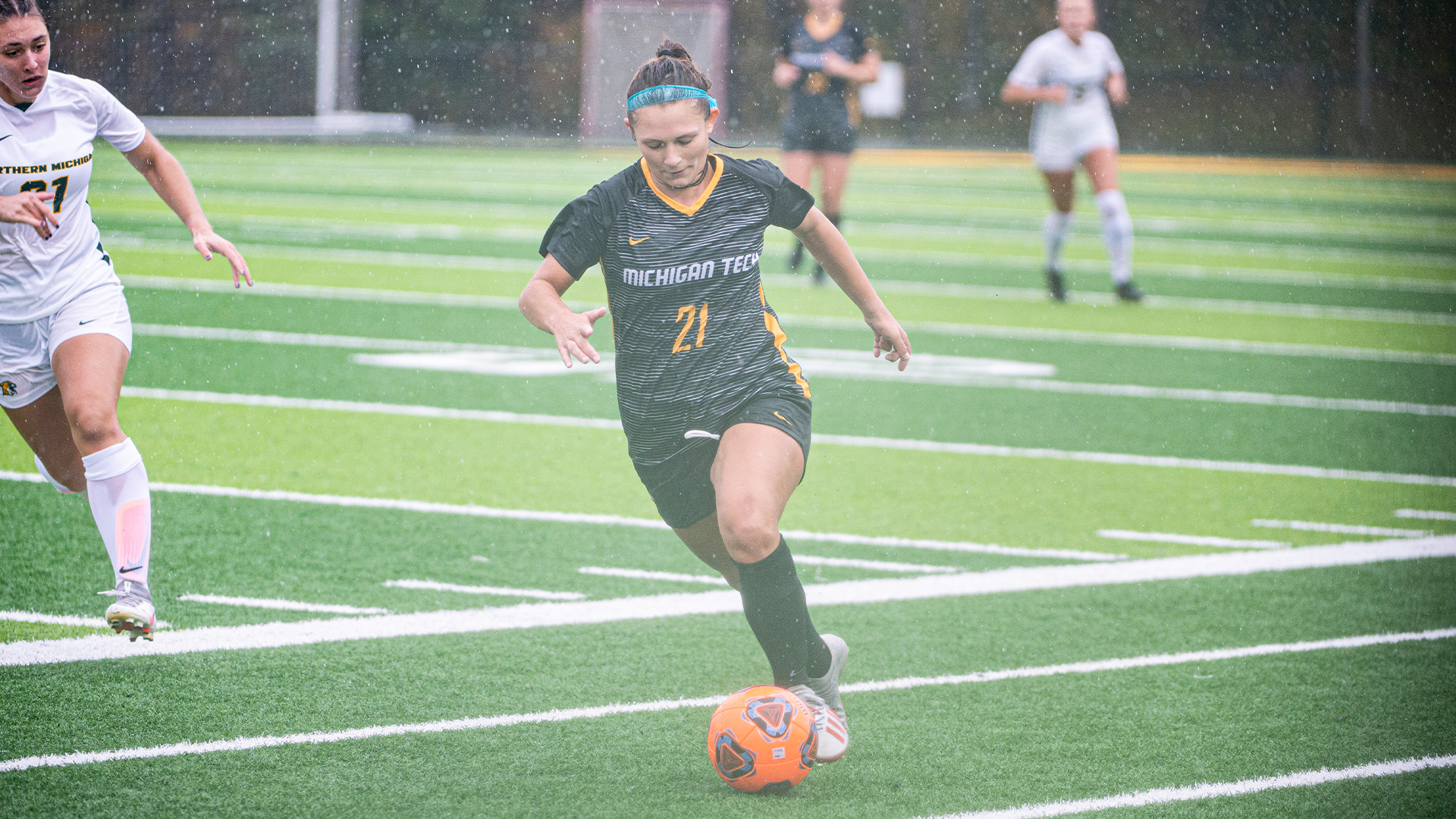 PREVIEW: Soccer wraps up regular season at PNW and NMU