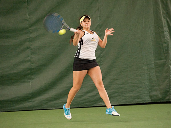 Tennis Wins at Hillsdale Friday