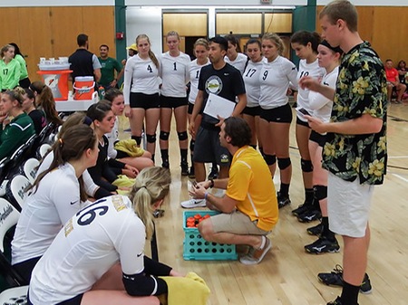 Volleyball Ends Weekend With Pair of Losses