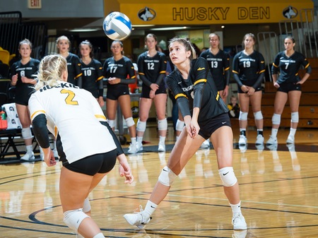 Volleyball sweeps SVSU Friday for fifth straight win